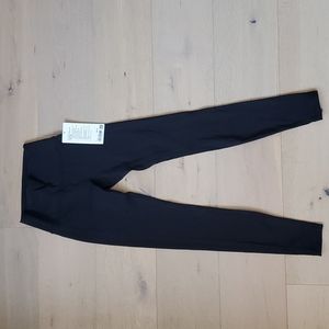 Lululemon Leggings in Black Size 4